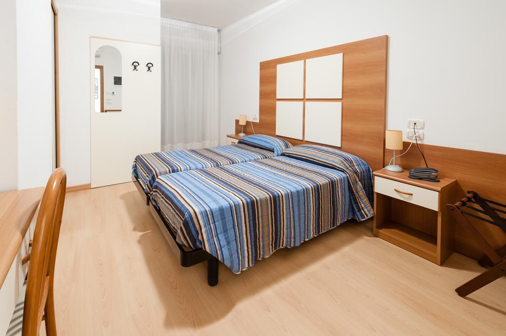 Hotel Garni Losanna Bibione Habitación foto
