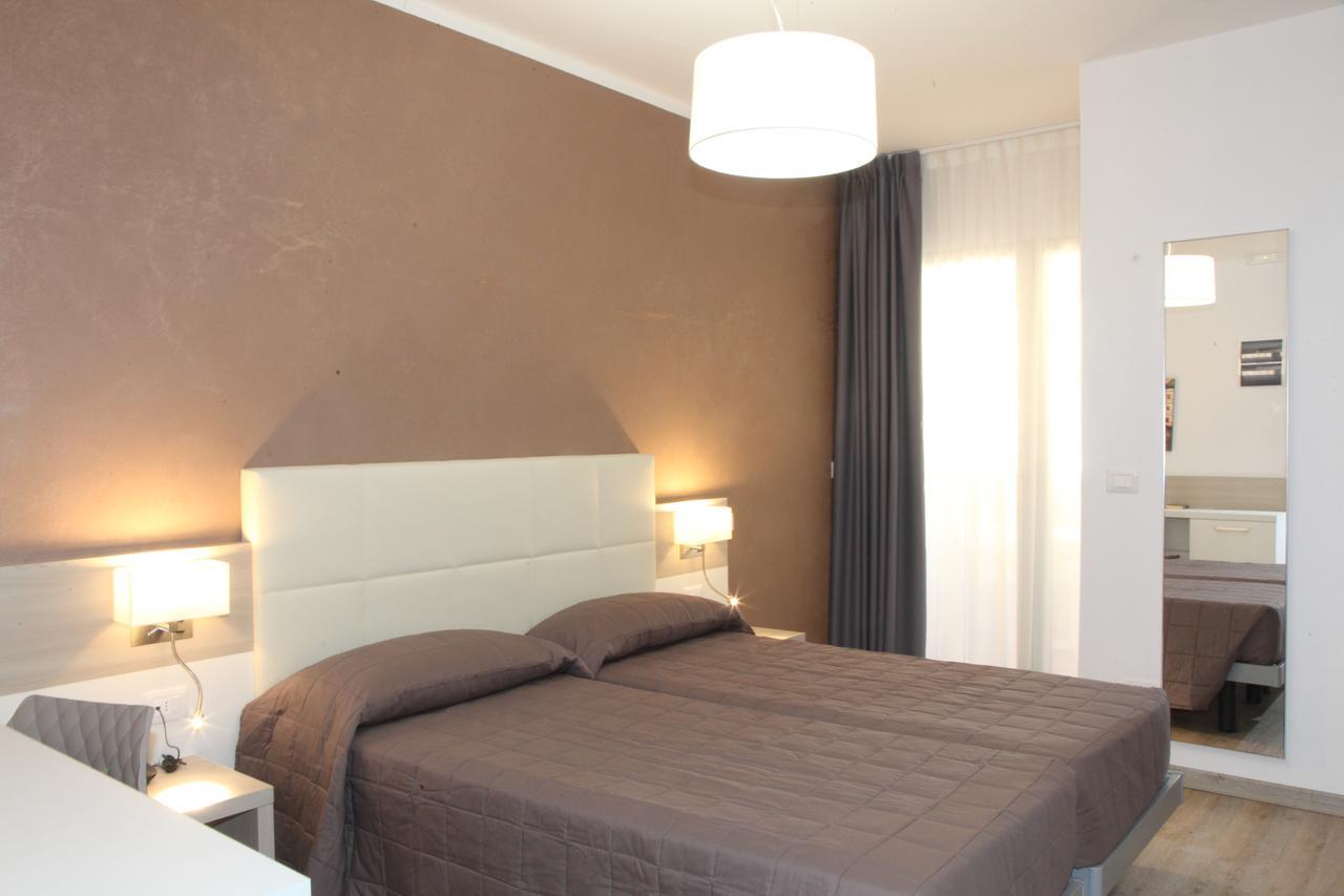 Hotel Garni Losanna Bibione Exterior foto